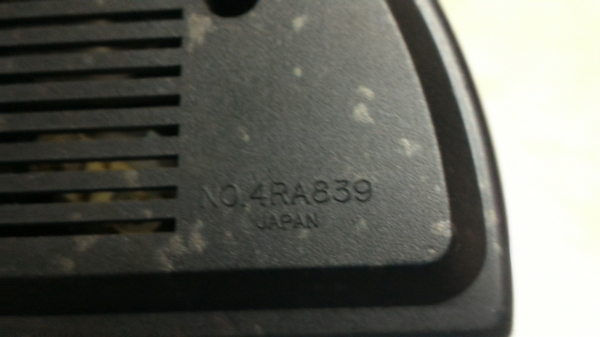 นาฬิกาปลุกตั้งโต็ะ CITIZEN แบบครึ่งวงกลมตัวค่อนข้างใหญ่  ผลิตจากญี่ปุ่น