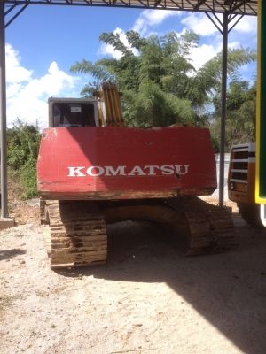 แมคโครแพ็คคู่ 200-5 ช่วงล่างดี เครื่องดี ไฟครบ แอร์เย็น ใช้งานประจำ ขายเป็นคู่หรือแยกคันได้