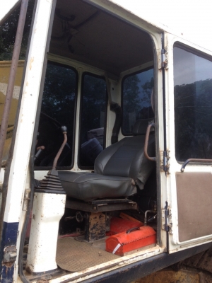 แมคโครแพ็คคู่ 200-5 ช่วงล่างดี เครื่องดี ไฟครบ แอร์เย็น ใช้งานประจำ ขายเป็นคู่หรือแยกคันได้