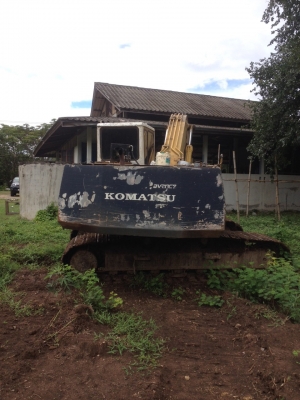 แมคโครแพ็คคู่ 200-5 ช่วงล่างดี เครื่องดี ไฟครบ แอร์เย็น ใช้งานประจำ ขายเป็นคู่หรือแยกคันได้