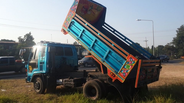 ขายรถบรรทุกดัมพ์6ล้อร็อคกี้195 FRR เพาเวอร์ เบรคทิ๊ฟฟี่ แอร์ ช่วงล่างดี แชชซีสวยเดิม พร้อมวิ่งงาน ขายรถบรรทุกดัมพ์6ล้อร็อคกี้195 FRR เพาเวอร์ เบรคทิ๊ฟฟี่ แอร์ ช่วงล่างดี แชชซีสวยเดิม พร้อมวิ่งงาน