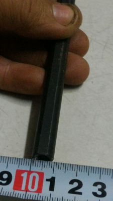 ด้านมีดคว้านเม็คมีดสามเหลี่ยม เหมาะกับรูคว้านขนาด 12 มม. ขึ้นไป