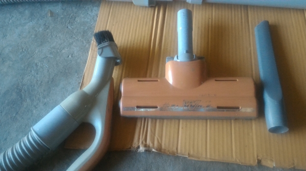 เครื่องดูดฝุน SANYO จากญี่ปุน ปรับระดับความแรงการดูดได้หลายระดับจากตัวด้ามดูดได้เลยสะดวก