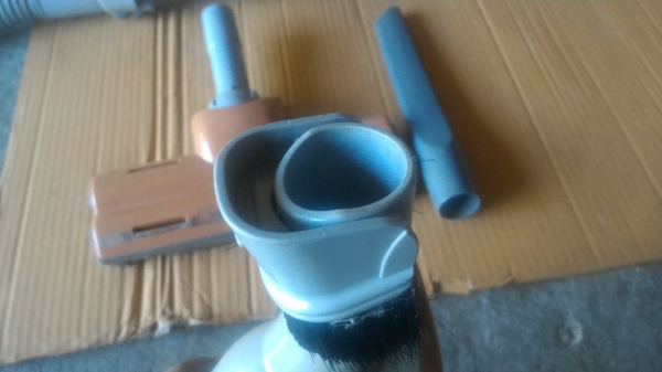 เครื่องดูดฝุน SANYO จากญี่ปุน ปรับระดับความแรงการดูดได้หลายระดับจากตัวด้ามดูดได้เลยสะดวก