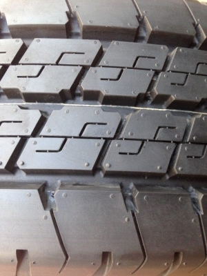 กระทะ พร้อมยาง ป้ายแดง ขอบ 15" ใหม่เอี่ยม ยาง 215-70-15 DUNLOP ปลายปี 15 ตุ่มยังอยู่ กระทะ พร้อมยาง ป้ายแดง ขอบ 15" ใหม่เอี่ยม ยาง 215-70-15 DUNLOP ปลายปี 15 ตุ่มยังอยู่