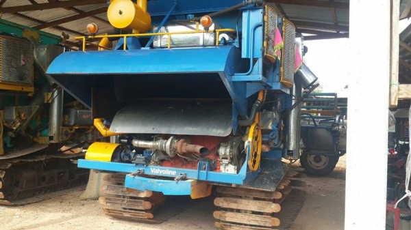 ขายรถเกี่ยว เกษตรพัฒนา230เทอร์โบว์ ช่วงล่าง10ปั๊มไดกิ้น22แฝด ช่วงล่างดี พร้อมลงเกี่ยว ระบบตู้เช็คแล้ว