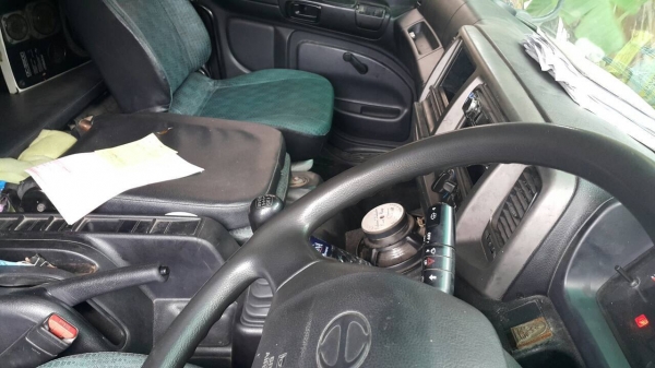 HINO MEGA FG QDR 212แรงม้า7.5ม. ปี2555(13)ตู้แห้ง10บานสวยกริบๆบางๆเดิมๆพร้อมใช้งาน