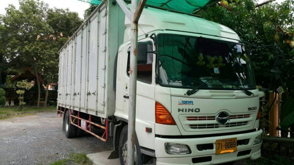 HINO MEGA FG QDR 212แรงม้า7.5ม. ปี2555(13)ตู้แห้ง10บานสวยกริบๆบางๆเดิมๆพร้อมใช้งาน