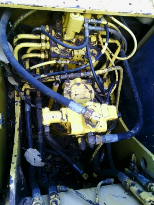 ขายด่วน KOBELCO SK120 MART II สภาพพร้อมใช้งาน รถแรงเร็ว ทำงานปกติ ไม่โหลดครับ เครื่องปั้มดีเยี่ยม เอวแน่นโซ่สวย เอกสารสัญญาซื้อขาย