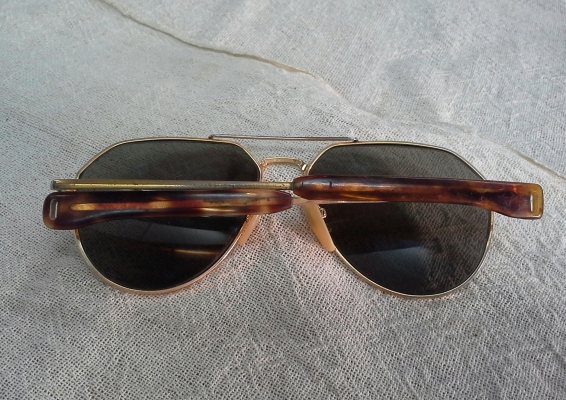 อภิมหาเทพแว่นตาตัวพ่อบิดา รุ่นหายาก! AO SKYMASTER AVIATOR SPORT USA อภิมหาเทพแว่นตาตัวพ่อบิดา รุ่นหายาก! AO SKYMASTER AVIATOR SPORT USA