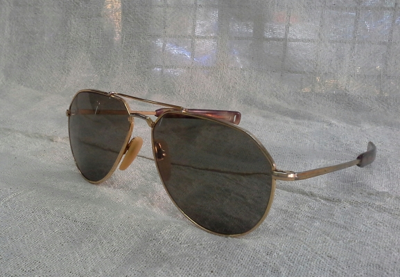 อภิมหาเทพแว่นตาตัวพ่อบิดา รุ่นหายาก! AO SKYMASTER AVIATOR SPORT USA อภิมหาเทพแว่นตาตัวพ่อบิดา รุ่นหายาก! AO SKYMASTER AVIATOR SPORT USA