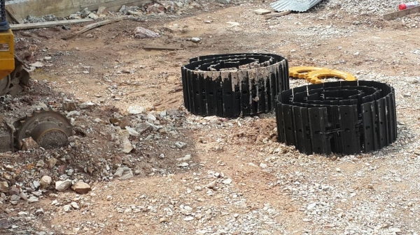 ขายรถแบคโฮ KOMATSU PC20-6 โซ่แผ่นแทรคใหม่ ราคา 200000