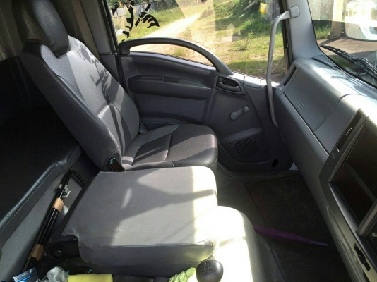 รถอีซูซุ 6 ล้อ  FTR  240 แรงม้า. ปี 56. ( รถวิ่ง 6x,xxx กม. )   สนใจติดต่อ  081 - 6079515