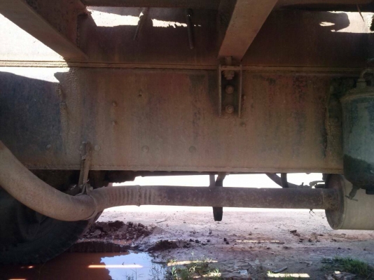 รถอีซูซุ 10 ล้อ ท้ายลาด / ติดเครน 3 ตัน.  FVZ  195 แรงม้า.   สนใจติดต่อ  081 - 6079515