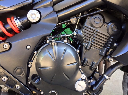 ER6Nปี13 abs รถมือเดียวเจ้าของออกป้ายแดงเงินสดมา ของแต่งเต็มคันตามรูป ป้ายทะเบียนประมูล