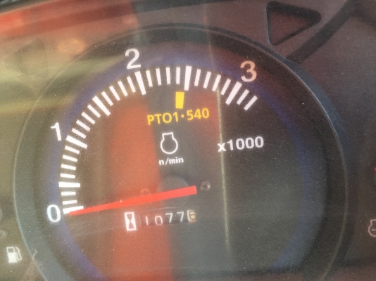 ขายรถไถคูโบต้า L3608 พร้อมอุกรณ์ ดันดินหน้าคานบนและโลตารี่ ชั่วโมงการทำงาน 1077ชั่วโมง รถสภาพดีมาก พร้อมใช้งาน