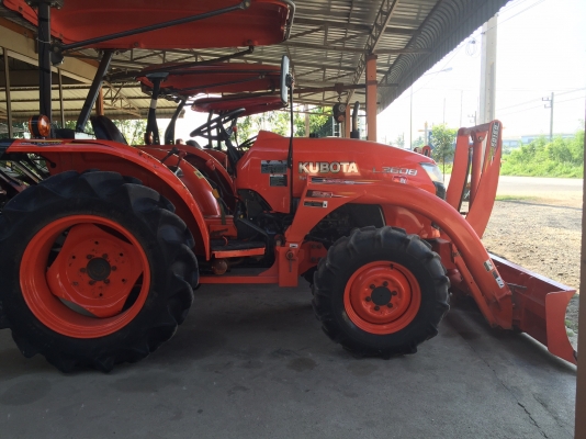 ขายรถไถคูโบต้า L3608 พร้อมอุกรณ์ ดันดินหน้าคานบนและโลตารี่ ชั่วโมงการทำงาน 1077ชั่วโมง รถสภาพดีมาก พร้อมใช้งาน