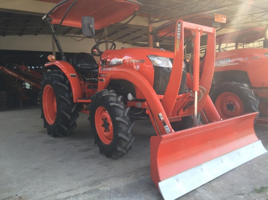 ขายรถไถคูโบต้า L3608 พร้อมอุกรณ์ ดันดินหน้าคานบนและโลตารี่ ชั่วโมงการทำงาน 1077ชั่วโมง รถสภาพดีมาก พร้อมใช้งาน