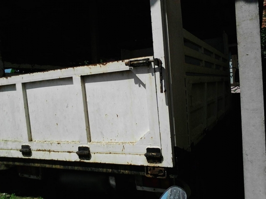 รถฮีโน่ 6 ล้อดั้ม KM - 310  117 แรงม้า.  ( มีขาย 2 คัน. )   สนใจติดต่อ  081 - 6079515