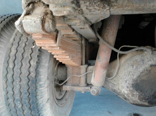 รถฮีโน่ 6 ล้อดั้ม KM - 310  117 แรงม้า.  ( มีขาย 2 คัน. )   สนใจติดต่อ  081 - 6079515