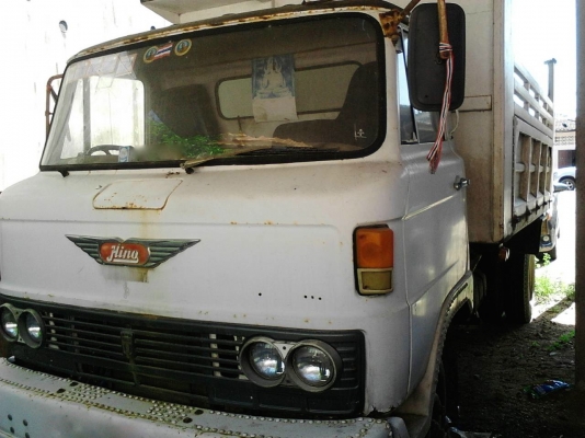 รถฮีโน่ 6 ล้อดั้ม KM - 310  117 แรงม้า.  ( มีขาย 2 คัน. )   สนใจติดต่อ  081 - 6079515