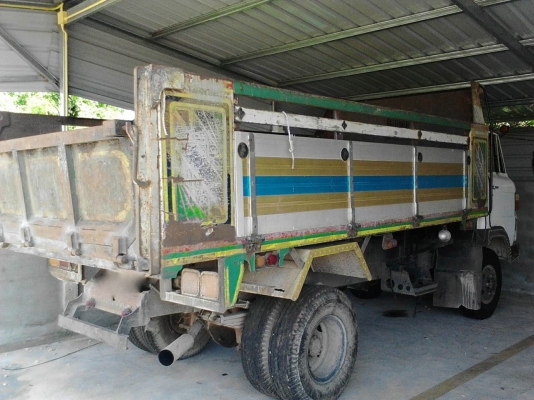 รถฮีโน่ 6 ล้อดั้ม KM - 310  117 แรงม้า.  ( มีขาย 2 คัน. )   สนใจติดต่อ  081 - 6079515