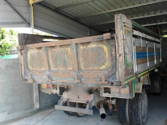 รถฮีโน่ 6 ล้อดั้ม KM - 310  117 แรงม้า.  ( มีขาย 2 คัน. )   สนใจติดต่อ  081 - 6079515