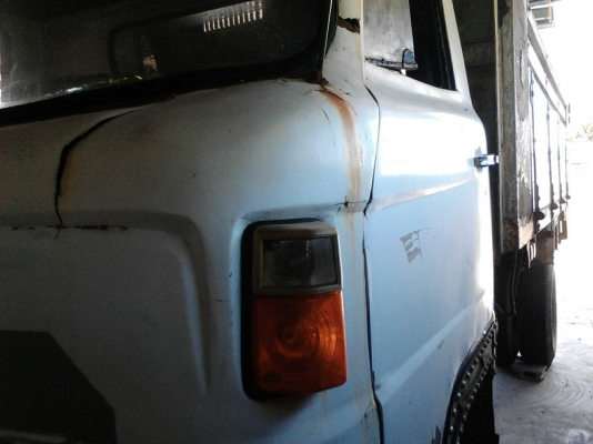 รถฮีโน่ 6 ล้อดั้ม KM - 310  117 แรงม้า.  ( มีขาย 2 คัน. )   สนใจติดต่อ  081 - 6079515