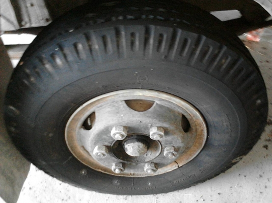 รถฮีโน่ 6 ล้อดั้ม KM - 310  117 แรงม้า.  ( มีขาย 2 คัน. )   สนใจติดต่อ  081 - 6079515