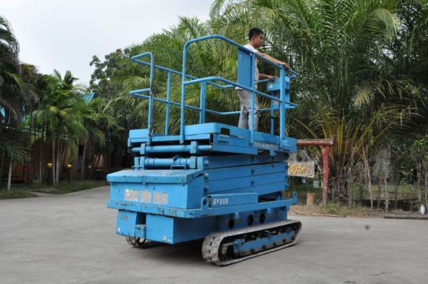 ขายรถกระเช้าAICHI สูง6เมตร ไฟฟ้า  อุปกรณ์ครบพร้อมใช้ สภาพสวยเดิมจากญี่ปุ่น 78,000บาท เท่านั้น!!