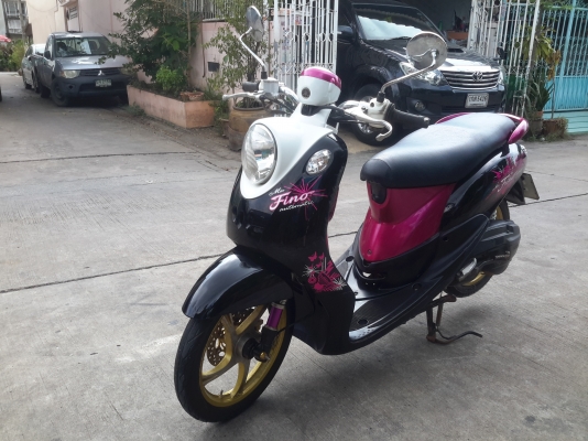 ขายยามาฮ่าฟีโน่ ท่อาร์ม ล้อแม็ก ปี54เครื่องเดิม