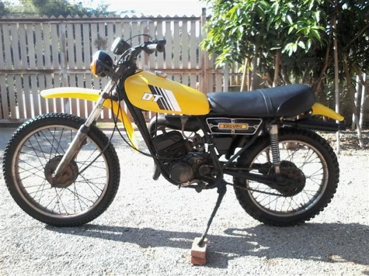 ขาย DT100 ไม่มีเอกสารออกใบซื้อขายเครื่องดีพอใช้ระบบไฟต้องไปต่อเองเหมาะเอาไปปั้นต่อราคาเบาๆ 6500 บาท