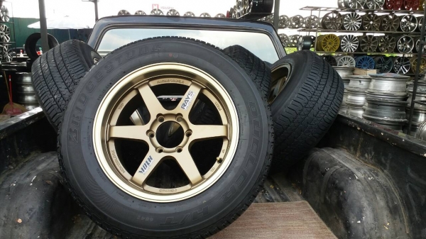 ล้อใหม่ te37 ขอบ 18 พร้อมยาง 265 60 18 ชุดล่ะ 18900