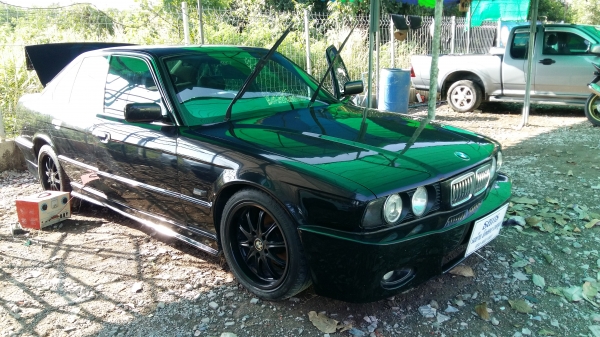 ขายด่วนครับ BMW 525AI เครื่อง 2500   พร้อมใช้ครับ ราคานี้ ไม่รวมเครื่องเสียง ครับ