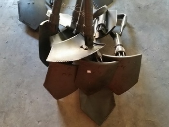 เข้ามาแล้วนะครับ พลั้วสนาม เหล็กอย่างดี พับเก็บได้ พกพาสะดวก เป็นได้ทั้ง พลั้ว และจอบ