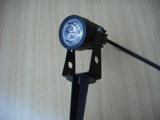 ไฟ LED ใช้ในสนามหญ้า ไฟ LED ใช้ในสนามหญ้า