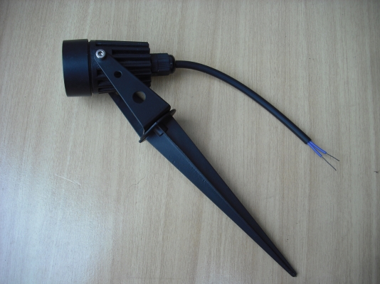 ไฟ LED ใช้ในสนามหญ้า ไฟ LED ใช้ในสนามหญ้า