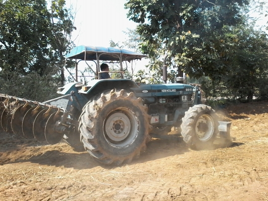 ขายด่วน รถไถFORD 6610  สองเพลา สภาพพร้อมใช้งาน  เครื่องแน่น หางแน่น ยางหลังสวย อุปกรณ์ 4อย่างครับ รถใช้งานดีมากครับ เอกสารเล่มทะเบียนพร้อมโอน