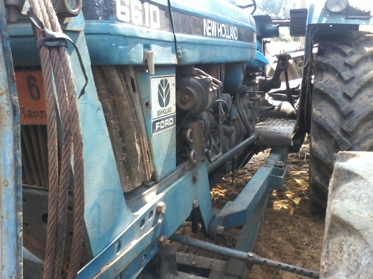 ขายด่วน รถไถFORD 6610  สองเพลา สภาพพร้อมใช้งาน  เครื่องแน่น หางแน่น ยางหลังสวย อุปกรณ์ 4อย่างครับ รถใช้งานดีมากครับ เอกสารเล่มทะเบียนพร้อมโอน