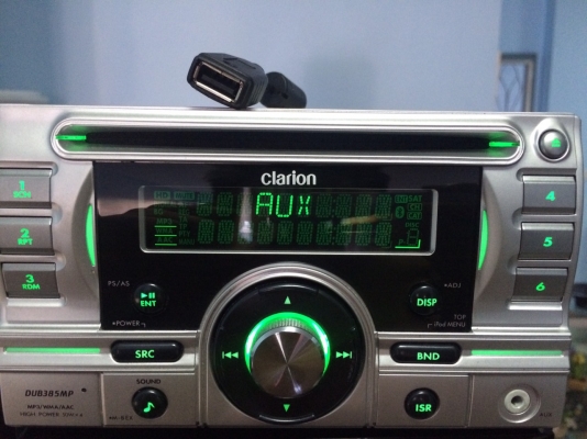 Clarion DUB385MP USB IPOD MP3 CD AUX ปรีเอ้า2ชุด 728ตัวแปรสีไฟเครื่องเล่น สภาพสวย มือ2 ญี่ปุ่น