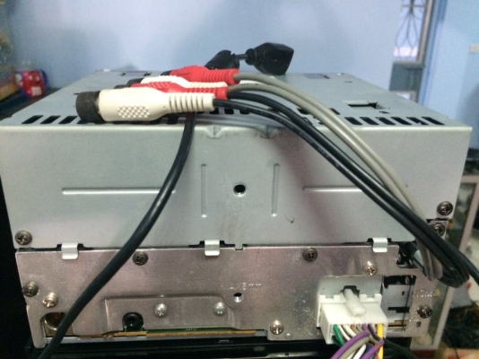 Clarion DUB385MP USB IPOD MP3 CD AUX ปรีเอ้า2ชุด 728ตัวแปรสีไฟเครื่องเล่น สภาพสวย มือ2 ญี่ปุ่น