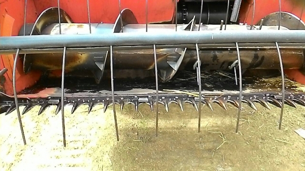 ขายรถเกี่ยวคูโบต้าdc68g ขายรถเกี่ยวคูโบต้าdc68g