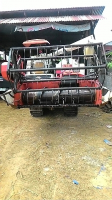 ขายรถเกี่ยวคูโบต้าdc68g ขายรถเกี่ยวคูโบต้าdc68g