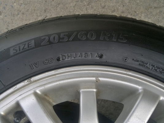 ล้อแม็ก6รู+ยางบริสโตนลงพื้นปี15 ยางใหม่มาก98\% ดอกยางเต็ม ล้อแม็ก6รู+ยางบริสโตนลงพื้นปี15 ยางใหม่มาก98\% ดอกยางเต็ม