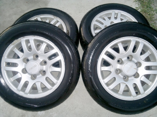 ล้อแม็ก6รู+ยางบริสโตนลงพื้นปี15 ยางใหม่มาก98\% ดอกยางเต็ม ล้อแม็ก6รู+ยางบริสโตนลงพื้นปี15 ยางใหม่มาก98\% ดอกยางเต็ม