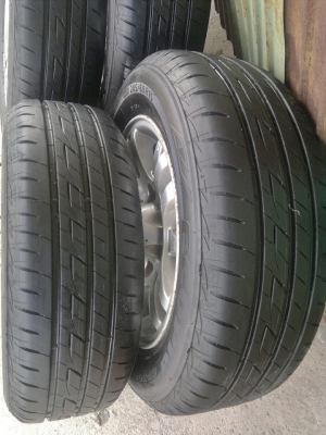 ล้อแม็ก6รู+ยางบริสโตนลงพื้นปี15 ยางใหม่มาก98\% ดอกยางเต็ม ล้อแม็ก6รู+ยางบริสโตนลงพื้นปี15 ยางใหม่มาก98\% ดอกยางเต็ม