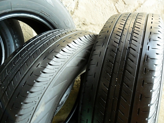 ยางกระบะขอบ15 บริดสโตน215-70-R15ลงพื้นปี14 (4เส้น3,900) ยางกระบะขอบ15 บริดสโตน215-70-R15ลงพื้นปี14 (4เส้น3,900)