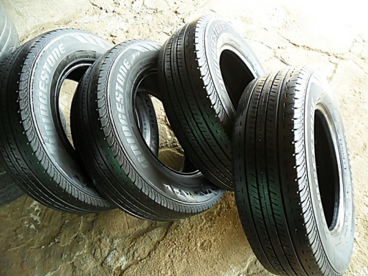 ยางกระบะขอบ15 บริดสโตน215-70-R15ลงพื้นปี14 (4เส้น3,900) ยางกระบะขอบ15 บริดสโตน215-70-R15ลงพื้นปี14 (4เส้น3,900)