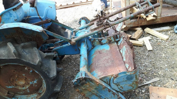 ขายรถไถยี่ห้อมิตรซูตามสภาพเครื่องเกียดีมากติดง่ายพร้อมโลตารีงดต่อรองครับ