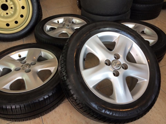 ล้อมือ2)แม็กเดิมtoyota ขอบ15"+ยางปี12 ยกชุด3,900.฿ *‪#แยกแม็ก‬ ขาย2,300.฿ **&lrm;แยกยาง‬ 185/60/15 มิชลิน 2,200.฿